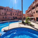 Piscina Y Sol En Planta Baja